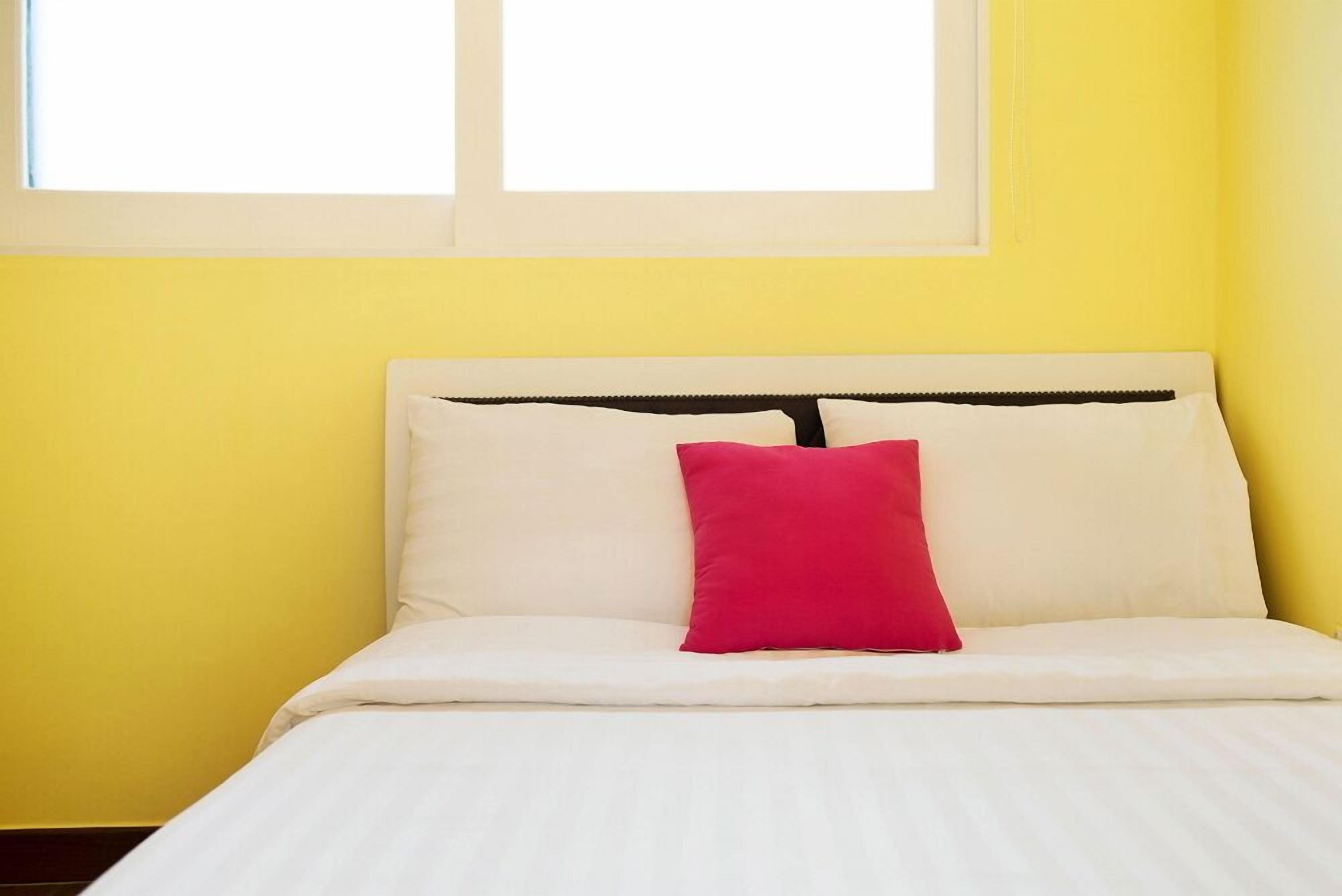Didekorasi berbeda-beda dan dilengkapi dengan perabotan berbeda-beda