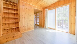 Room (101) | Individually decorated, individually furnished - Yeongdeok Hwangto (Yeongdeok)