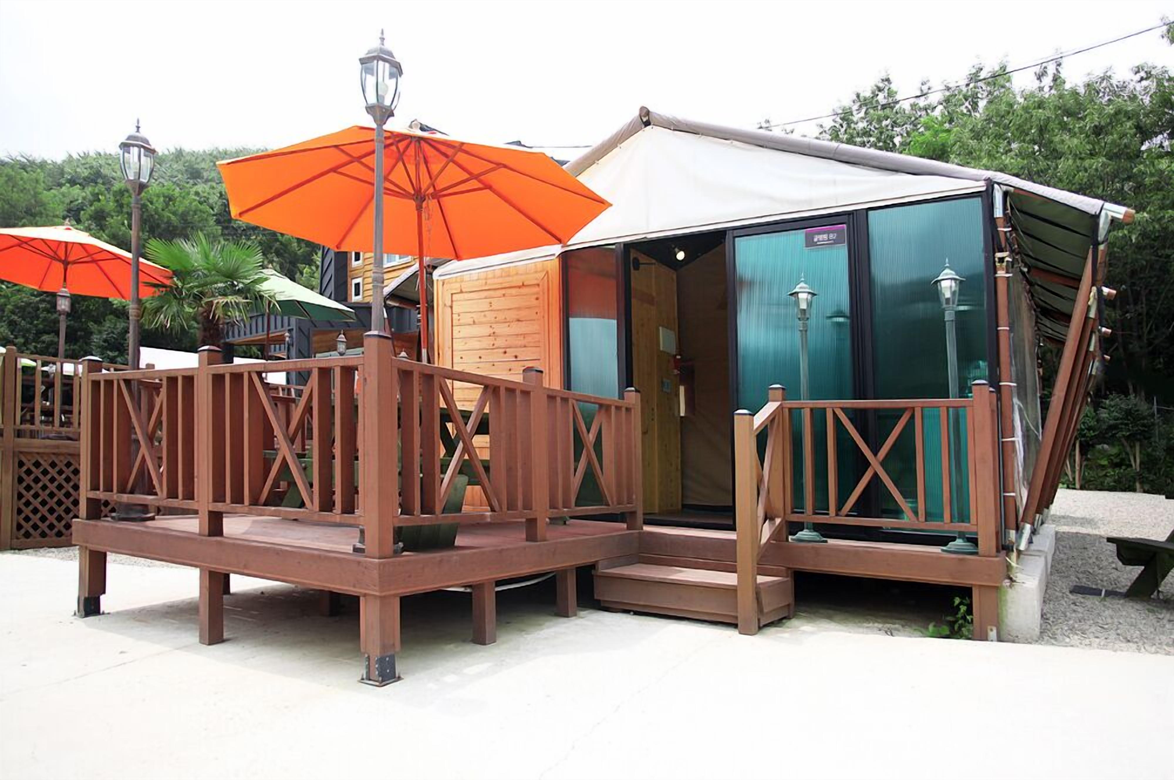 Room (Glamping B-2) | Individually decorated, individually furnished