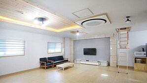 Room (Pamela (Outerior Poolvilla)) - A One Glamping (Tongyeong)