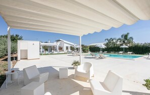 Pool - Amazing home in Rosolini with private swimming pool, can be inside or outside (Rosolini)