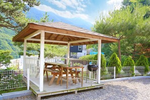 BBQ/picnic area - Jihees House (Gapyeong)