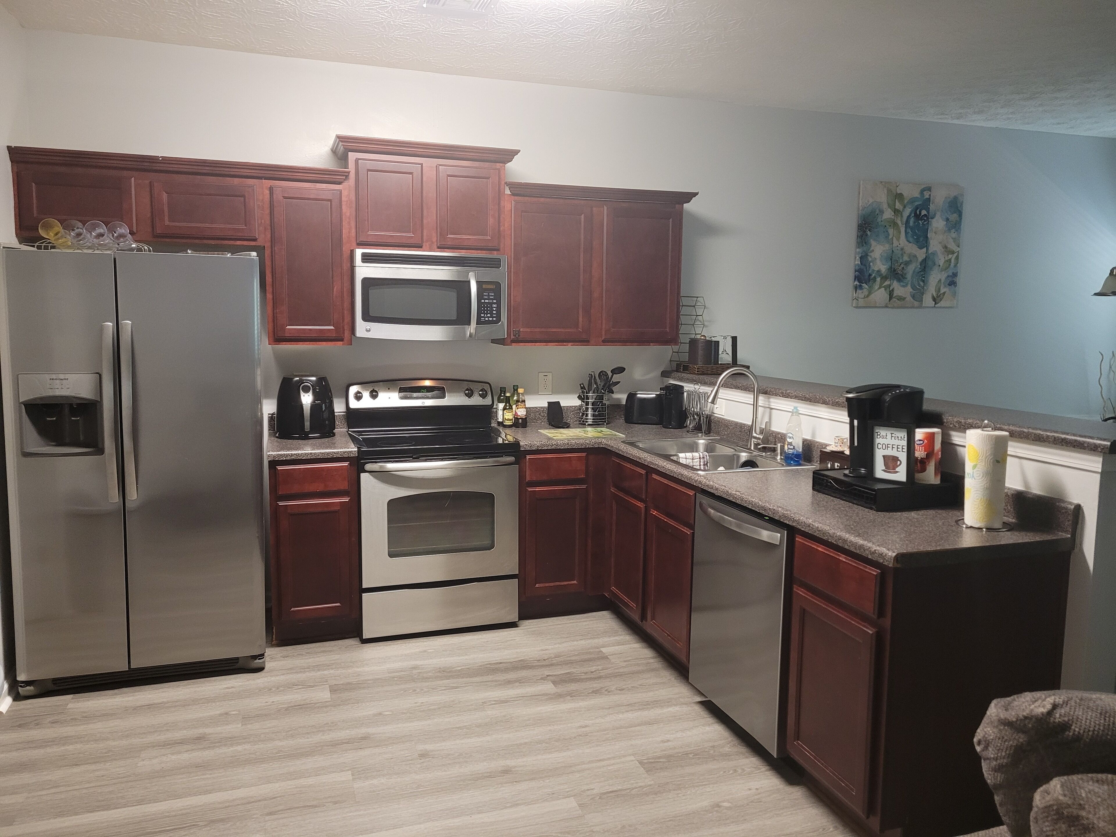 Private Townhouse*Comfortable *Like Home*Clean and Sanitized 