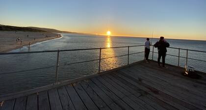 Room to relax in a perfect location with an easy walk to the beach and shops.