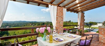Awesome home in Cestica with sauna