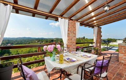 Awesome home in Cestica with sauna