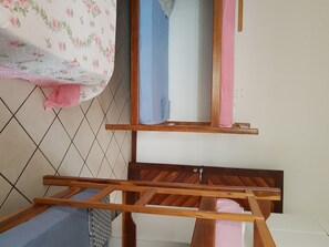 3 Schlafzimmer, Bügeleisen/Bügelbrett, WLAN, Bettwäsche