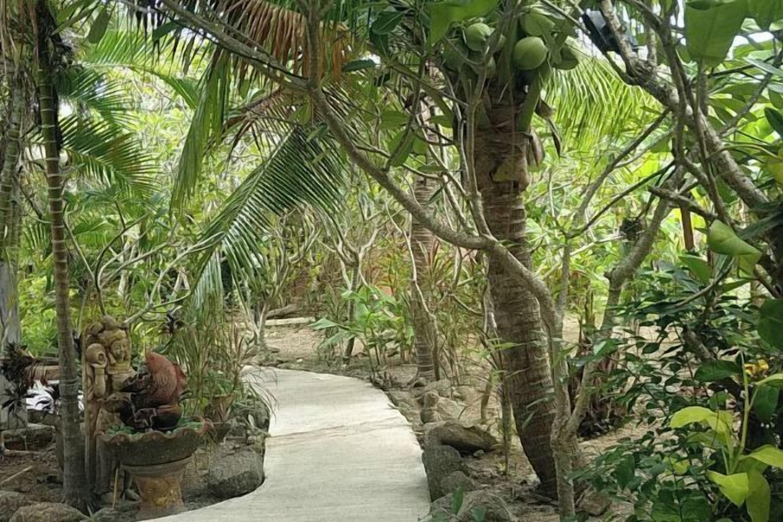 مكتب وواي فاي مجانًا وملاءات أسرّة