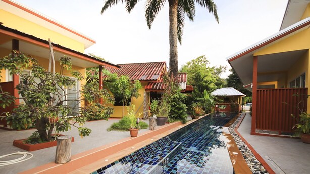 Unclassified image, 1 of 102, button - Ban Elephant Blanc Bungalow (Karon)