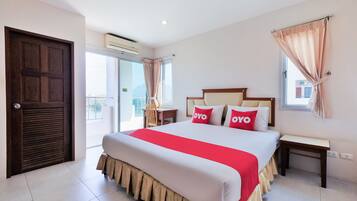 Superior Double Room | Soundproofing, free WiFi, bed sheets