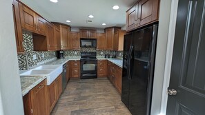 Microwave, oven, stovetop, dishwasher - 5 Bed UPDATED Home - Hot Tub, Fire Pits, Games, Bring the Whole Crew! Sleeps 14 (Tucson)