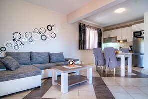 TV - Apartment in Lopar with Balcony, Air condition, WIFI, Washing machine (4885-3) (Lopar)