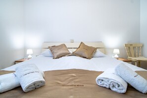 1 bedroom, in-room safe, free WiFi, bed sheets - Apartment in Lopar with Terrace, Air condition, WIFI, Washing machine (4885-4) (Lopar)