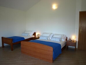 3 habitaciones, tabla de planchar con plancha y wifi gratis 