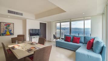 Smart TV, DVD player, table tennis, stereo