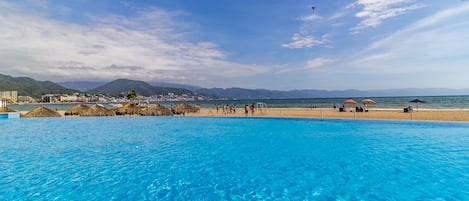 Am Strand, Strandtücher