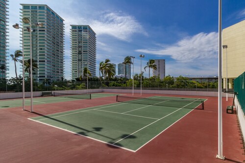 Grand Venetian Puerto Vallarta Beachfront Condo 