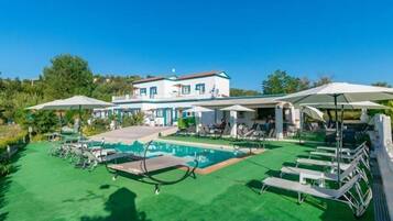 Piscina all'aperto