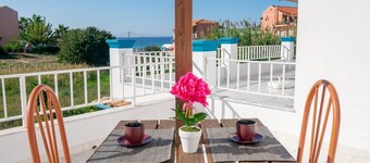 Akis Villa