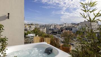 ํ๋
ธ๋ผ๋ฏน ์ค์ํธ (Terrasse et Jacuzzi) | ํ
๋ผ์ค/ํํฐ์ค