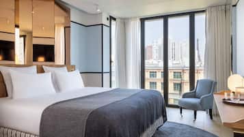 ๋๋ญ์ค ๋๋ธ๋ฃธ (Bleue vue Tour Eiffel) | ๊ณ ๊ธ ์นจ๊ตฌ, ํ๋ก์ฐํ ์นจ๋, ๋ฏธ๋๋ฐ, ๊ฐ์ค ๋ด ๊ธ๊ณ