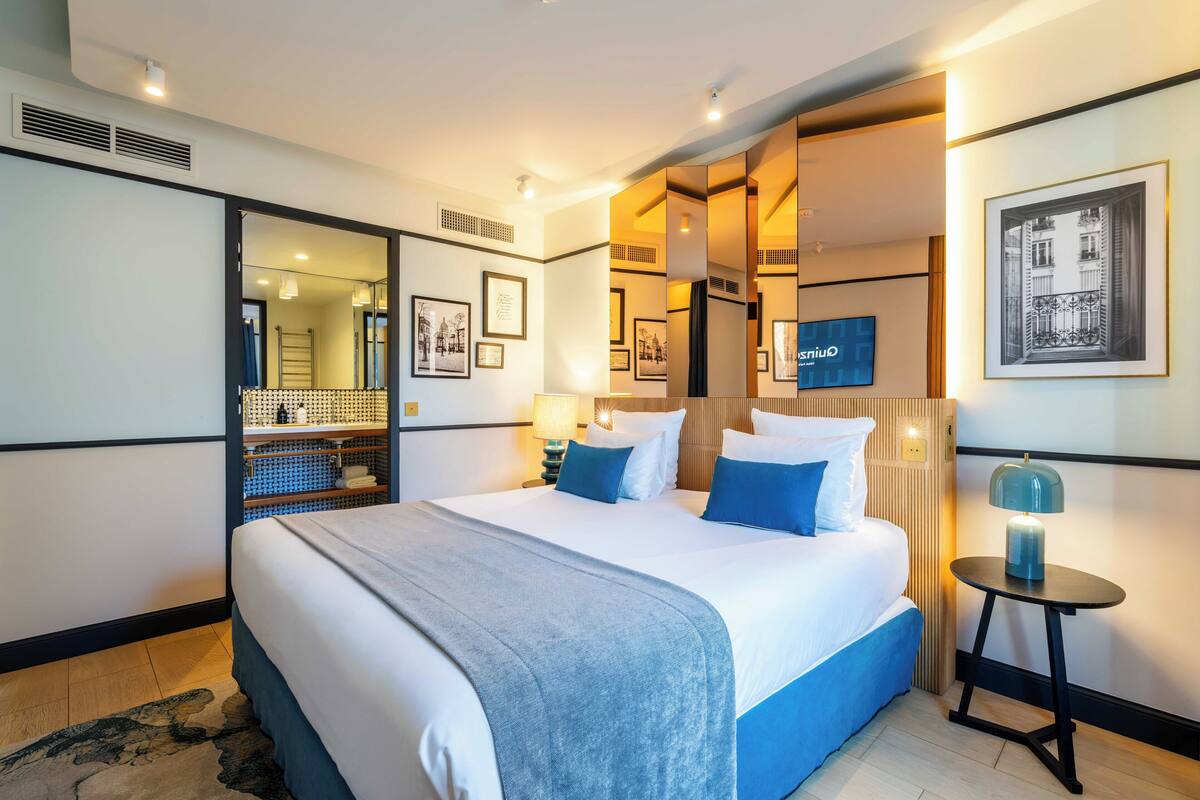 Suite, Garden View | Premium bedding, pillowtop beds, minibar, in-room safe