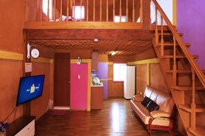 Living room - Seonjaedo Theme (Incheon)