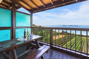 Room (Love2) - Goldhue (Taean)