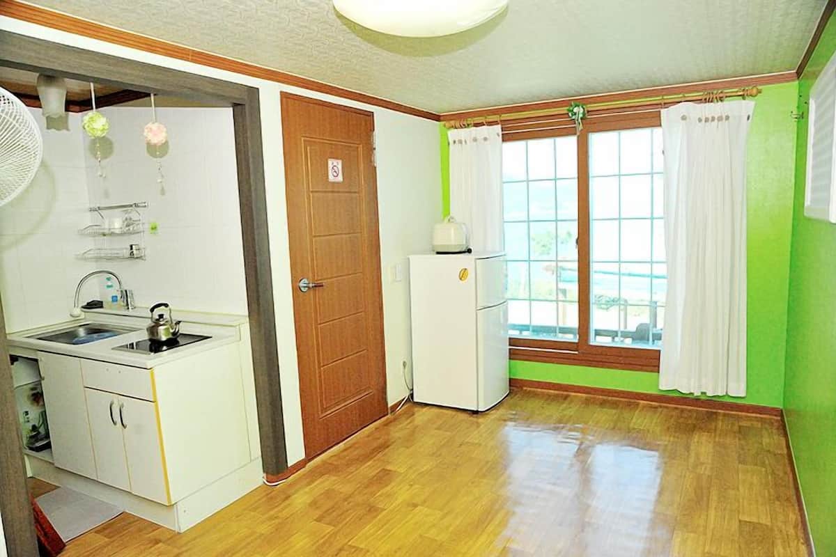 Room (Silver room)