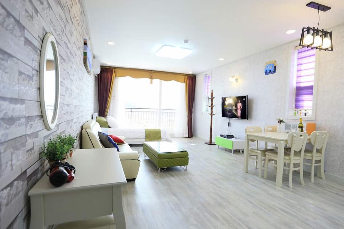 Δωμάτιο (301(Studio+Bed))