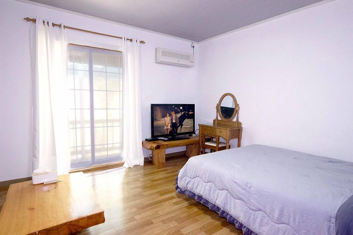 Room (Nuridal(SPA))