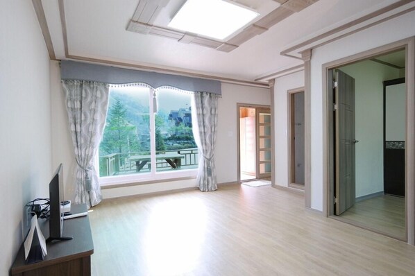 Living area - Valley Pension (Gapyeong)
