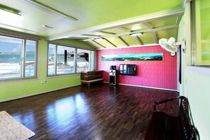 Rom (Daemaemul Island)