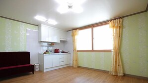Room (Webfoot octopus) | 5 bedrooms - Seaside Village (Incheon)