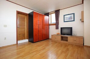 Living room - Seaside Village (Incheon)