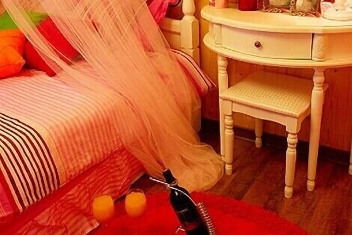 Room (Gelato) | Individually decorated, individually furnished