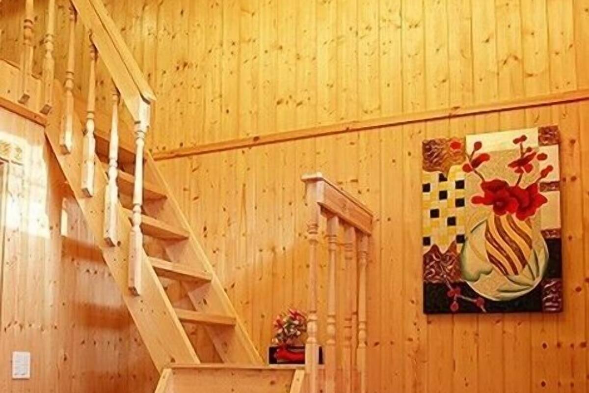 Room (Irish) | Individually decorated, individually furnished