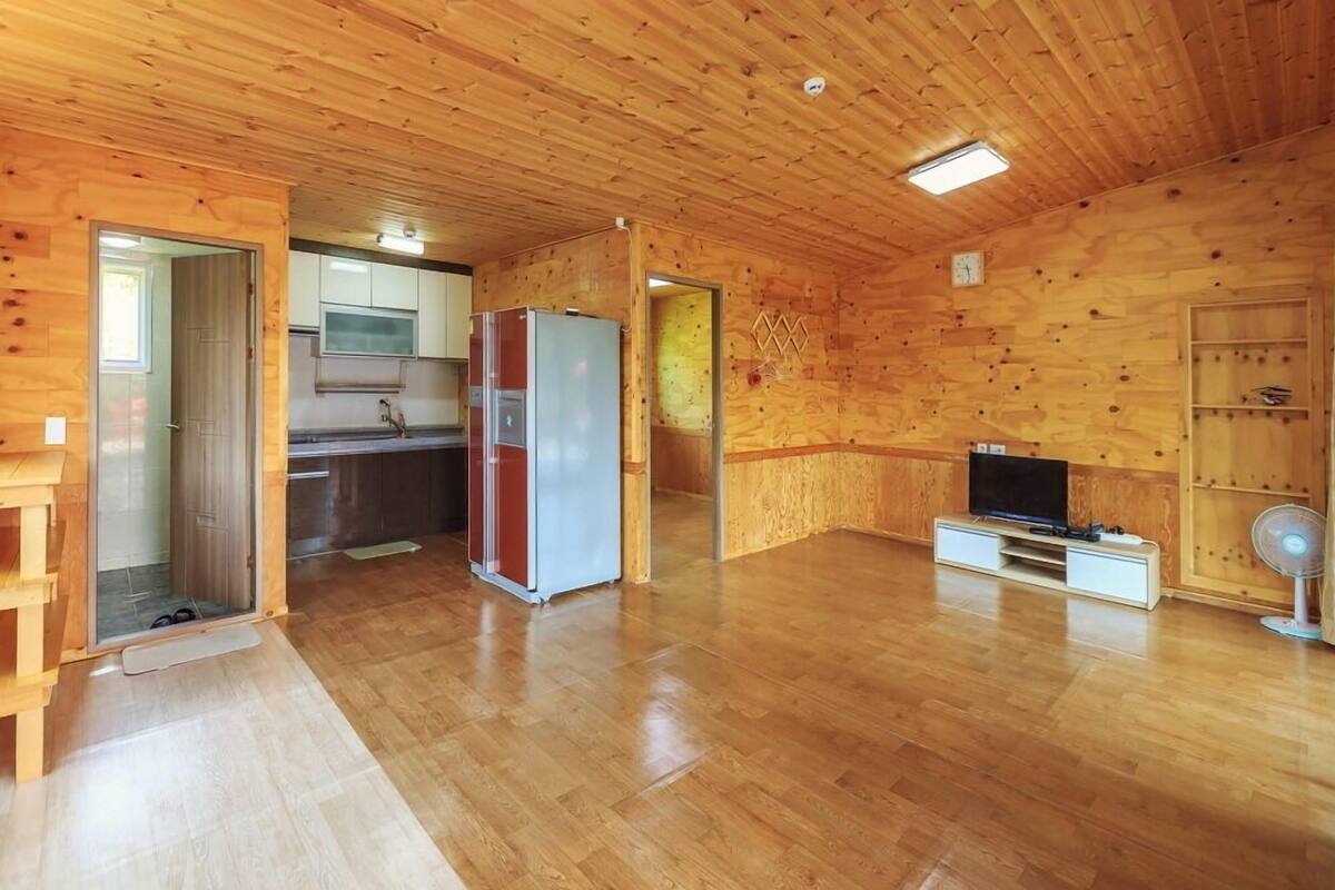 Room (Cosmos) | 6 bedrooms