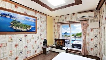 Kamar (Love"s Room)