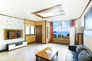 Living room - 1n2 (Yeosu)