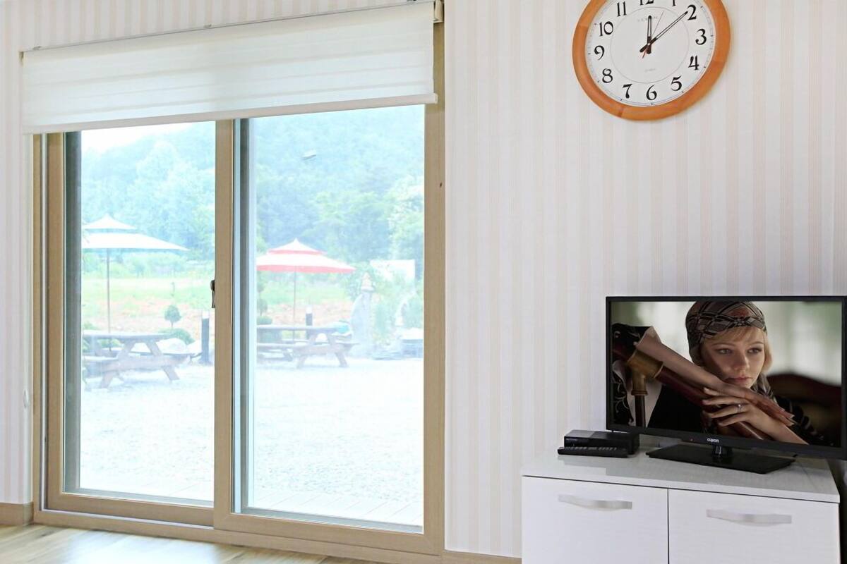 Room (101(1F)) | Individually decorated, individually furnished