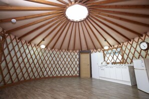 客房 (Flower leaf)