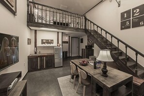 Room (B202 Poseidon) - Pandora"s box (Seongju)