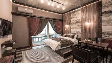 Room (A103 Athens)