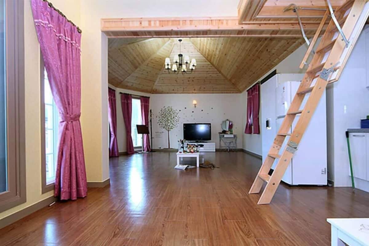 Room (A Block 201)