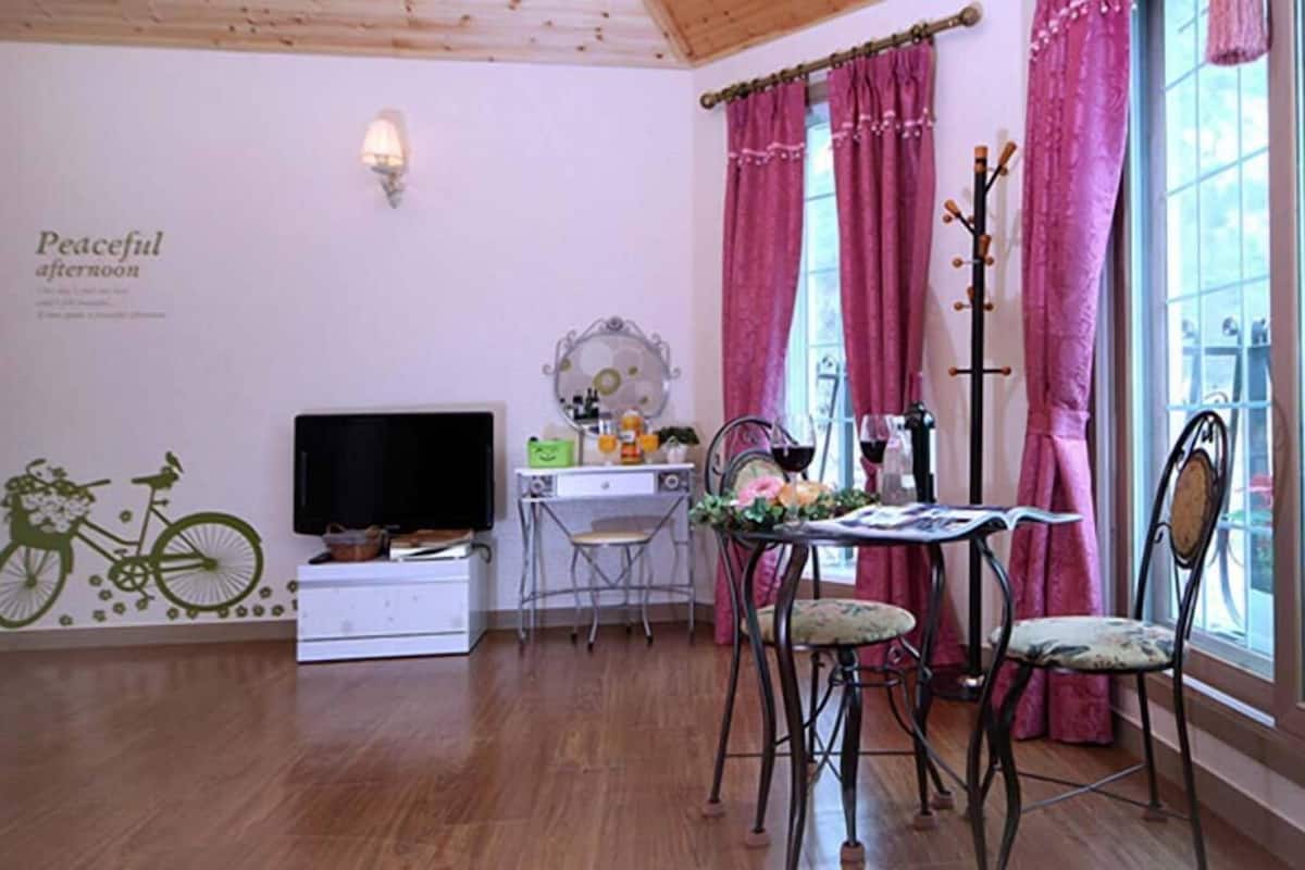 Habitación (A Block 203)