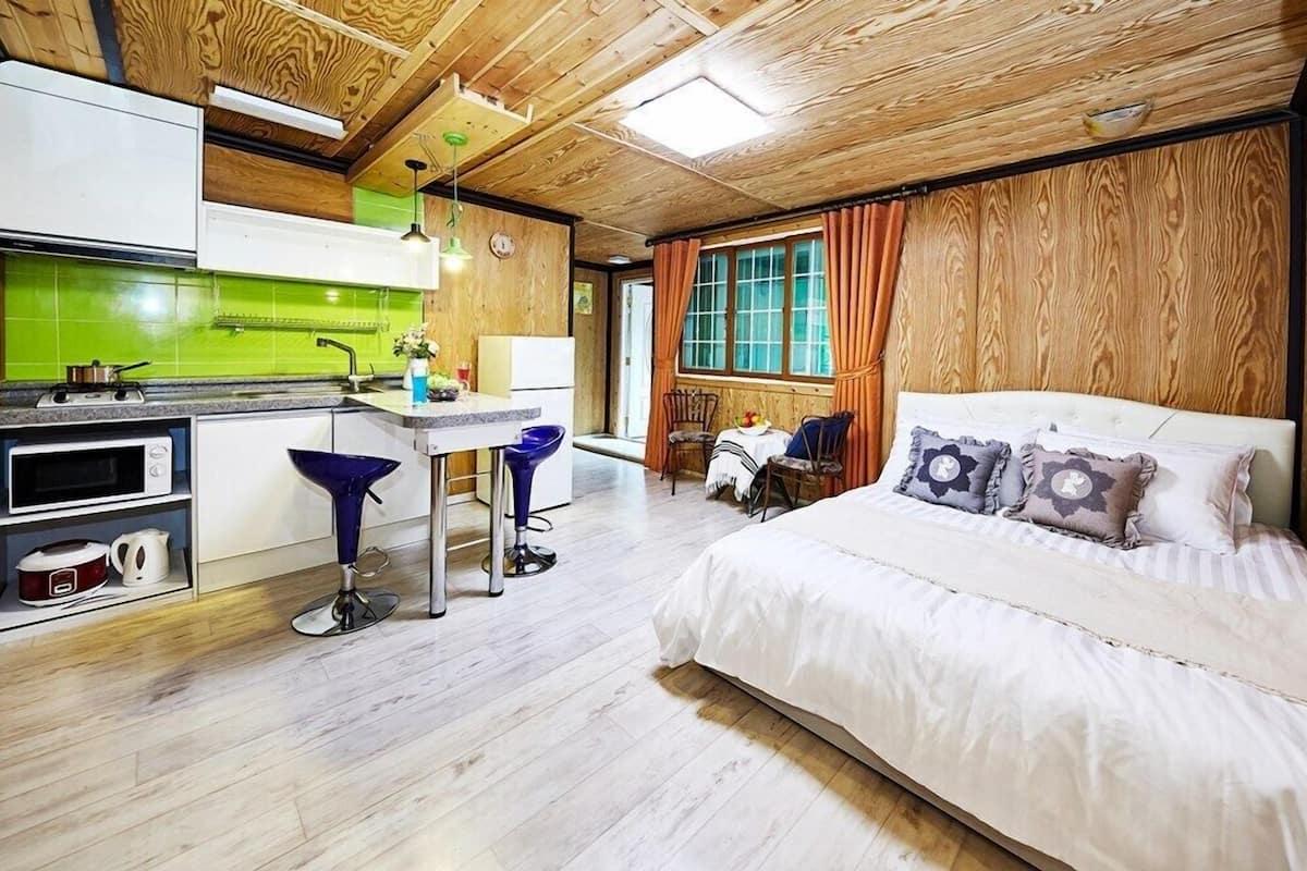Kamar (Secret)