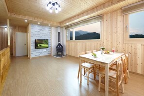 Room (Villa B) - Pool Villa House (Gapyeong)