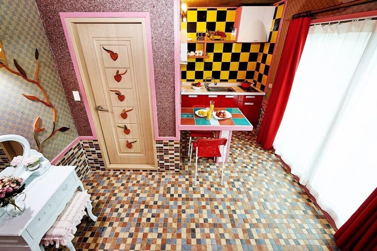 Room (Grace)