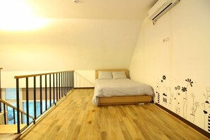 Room (402) | 1 bedroom